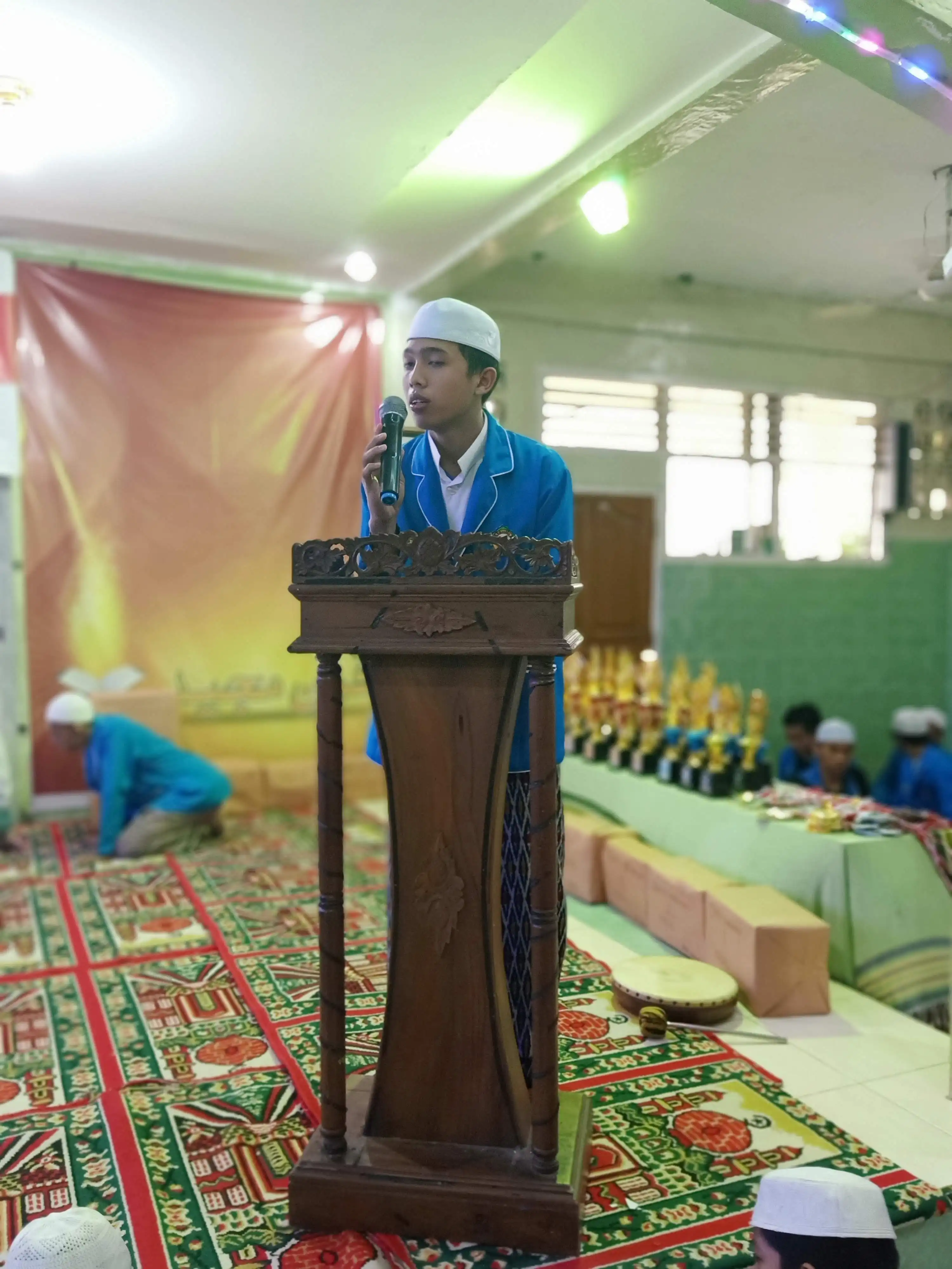 Pembagian Hadiah 12